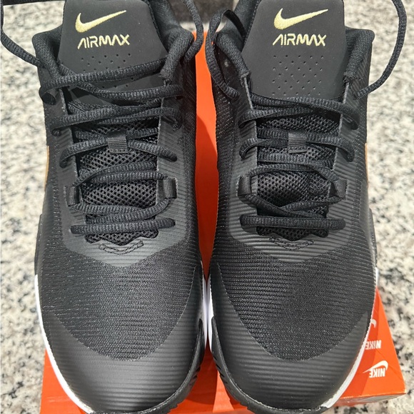 Nike Air Max Impact 4 in Black and Gold Brand New - Picture 1 of 10